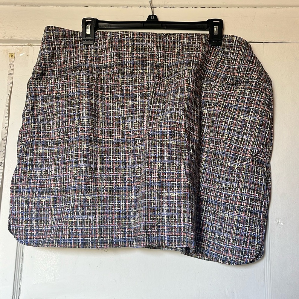 Like-new Lady Hagen golf skort